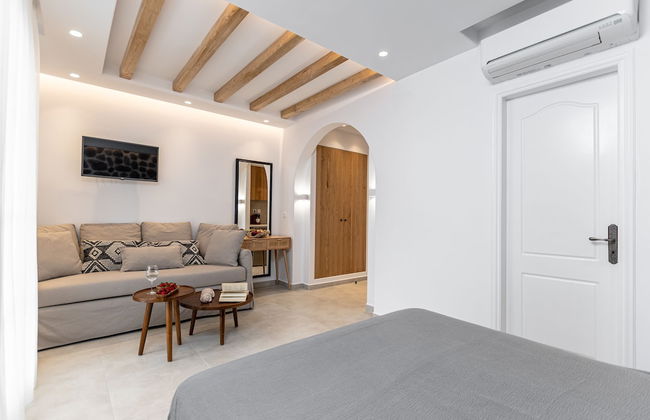 Spiros Hotel - Photo 40