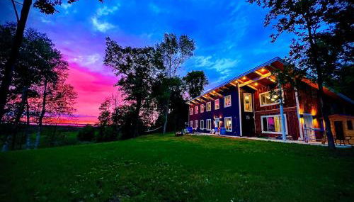 Designer Lake Cabin- HotTub, Sauna & Massage Chair - Foto 2, Garden, Garden view