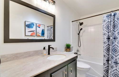 Washington Retreat Fire Pit, Hot Tub and Ping Pong! - Foto 17