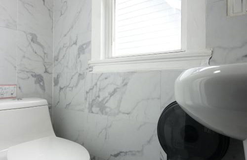 Best Home To Visit NYC+Hot Tub+EWR Airport+Free Parking - Foto 44