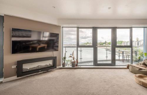 Calming Sea View City Apartment - Foto 35