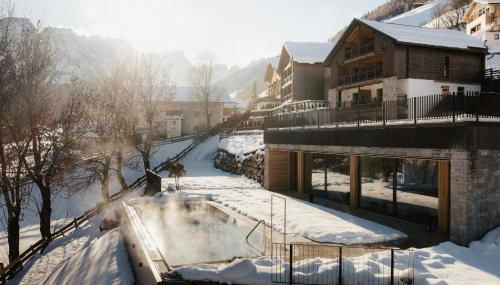 Les Dolomites Mountain Lodges - Photo 1