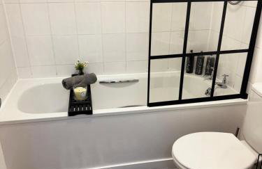 Modern 2 Bedroom Ground Floor Apartment in Dundee, Free Parking - Foto 20
