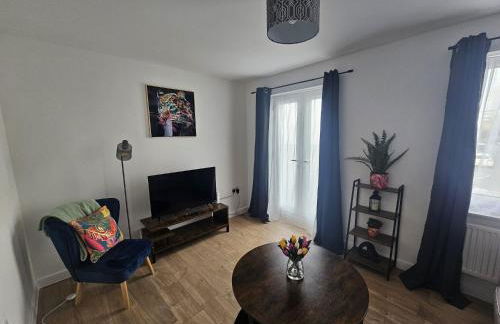 Homington House Long Stays Sleeps 7 Free Parking - Foto 5