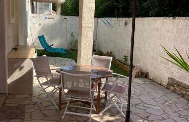 A 2 pas de la plage de la Vallières - Foto 1