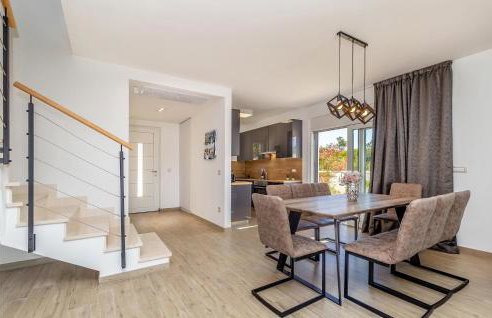 Nice Home In Linardici With Wifi - Photo 5