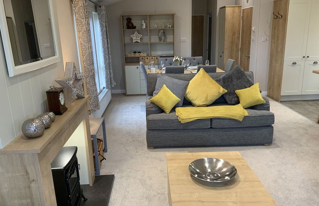 Clouded Yellow - Beautiful Modern Lodge, Kippford - Photo 11