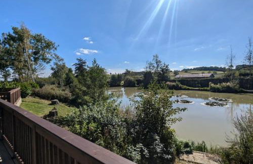 Beautiful Open Plan Lakeside Lodge, Shearsby - Photo 28
