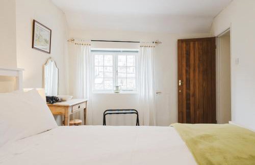 Charming Cotswolds Retreat in the Heart of Dursley - Foto 3