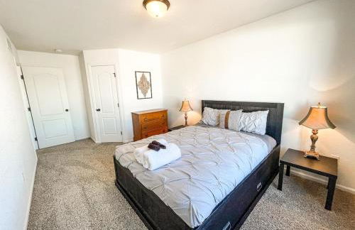 Spacious Family Getaway 20min to downtown sights - Foto 2