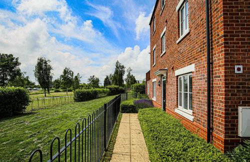 Premium 4 large double bed townhouse in Bicester, next to Bicester Village - Foto 32