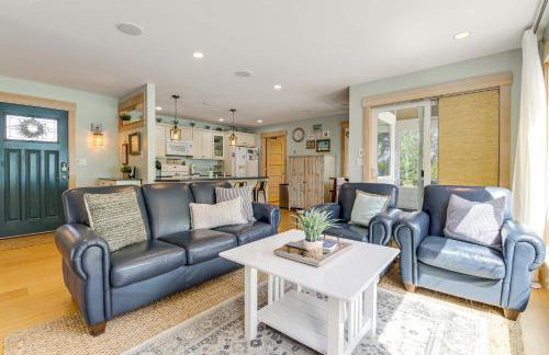 Steps to Beach: Home w/ Hot Tub in Oak Harbor! - Foto 6