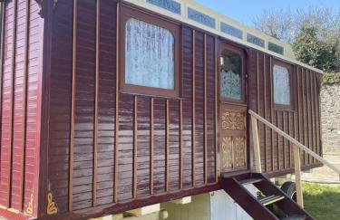 Vintage Showman's Wagon For Two Close to Beach - Foto 1