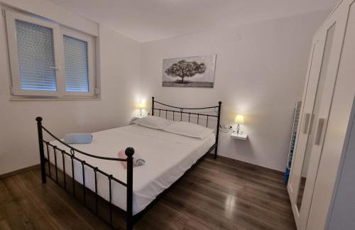 Apartmani Mistral - Photo 6