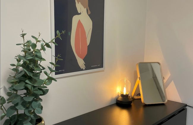 Cozy Backhouse With Large Private Garden - Foto 18