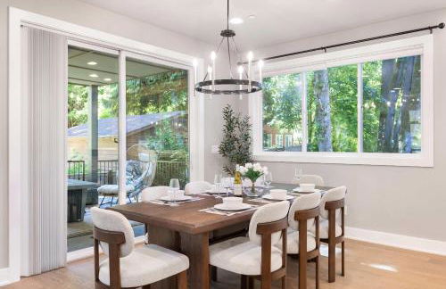 Modern Kirkland 4BR Family Oasis Kids Paradise - Photo 25