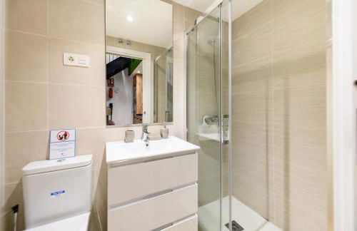 ALG310B - Amplio y moderno Loft con terraza privada en Madrid - Alquiler temporal - Photo 37