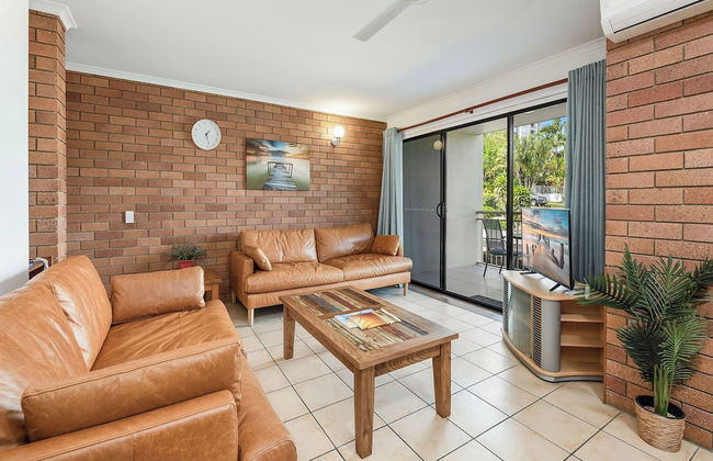 Joanne Apartments - Photo 69