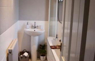 Amazing 2-Bed Home w/ Private Garden Free Parking - Foto 5