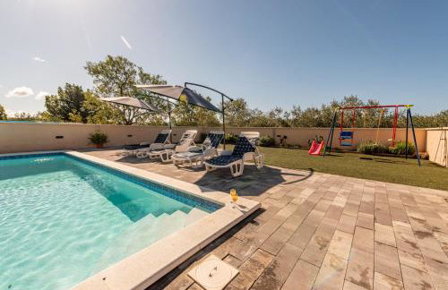 Holiday House Laetitia with pool - Foto 6