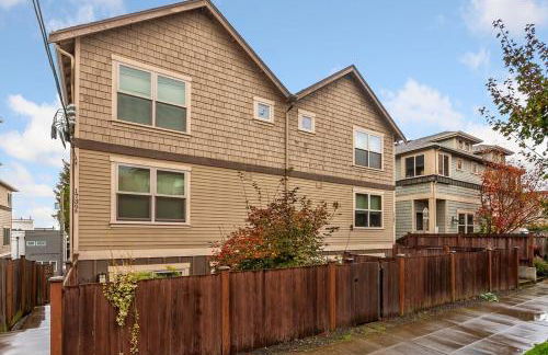 Modern Townhouse near DT Seattle & Stadium Parking - Foto 25