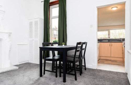 5 Individual Beds - Free Parking - Foto 8