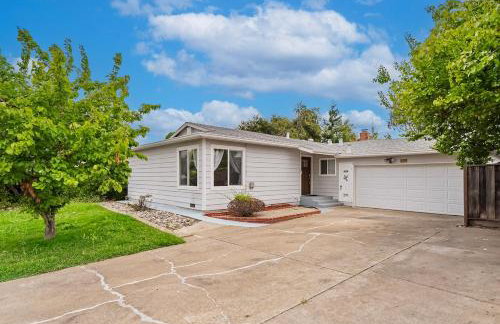 35674 - Newark Family-Friendly 4BR 3BA Retreat - Foto 38