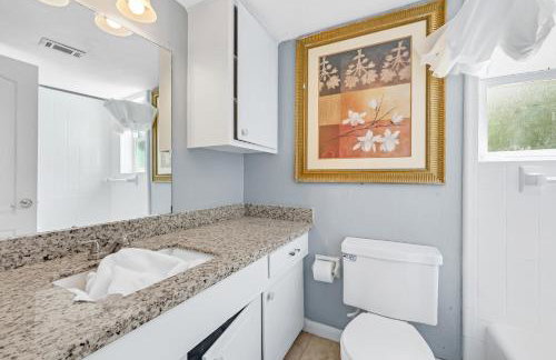 Home for summer with pool, pool table, outdoor kitchen,patio and balcony - Foto 18