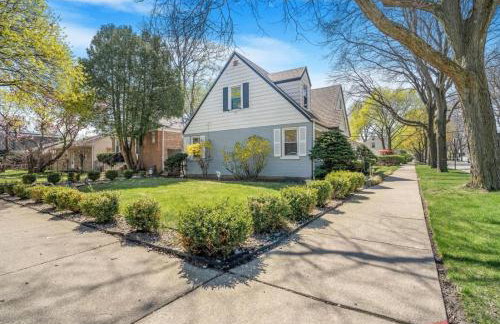 Cozy Evanston Villa with cinema and massage sofa - Foto 34