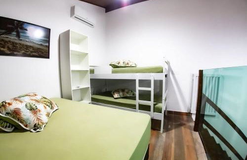 Pousada Loft Enseada Beach a 200mt da praia - Photo 8