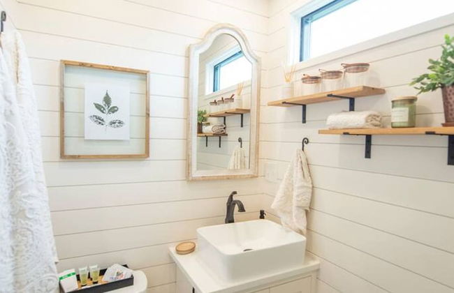 The Newtonian Tiny Container Home Near Magnolia - Foto 7