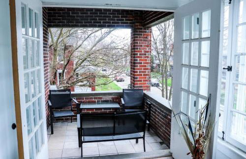 Downtown Retreat - 2BR Oasis - Foto 9