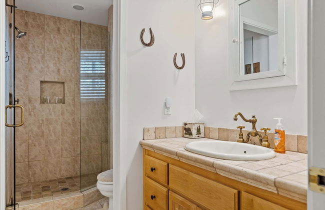 Bearfoot Lodge Near Hiking & Skiing! - Foto 21