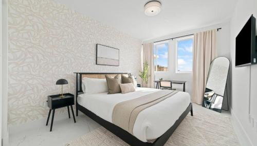 Pool & Gym | King Bed | Downtown Hollywood - Foto 3