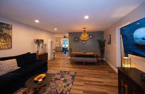 Beach Home in Quiet Neighborhood 5 minutes from the Pier - Foto 39