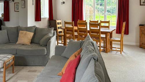 Prideaux Cottage - Photo 4