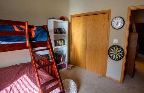 BEAUTIFUL COZY CONDO with POOLS/GYM-SELF CHECK-IN - Foto 31