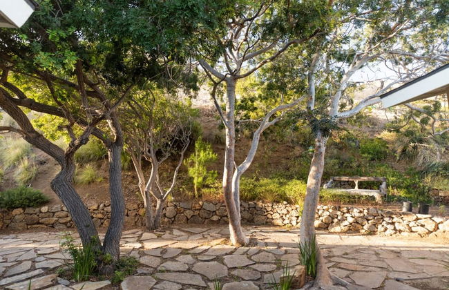 Bluff by Avantstay Gorgeous Malibu Getaway w/ Hot Tub & Spectacular Ocean Views - Photo 15