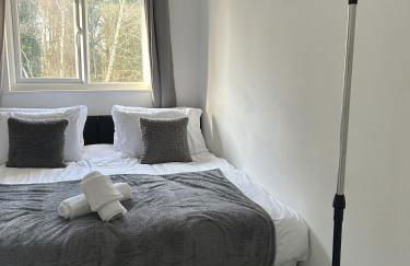 3 Bed House Close to Gatwick - Foto 26