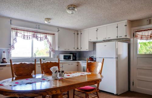 Charming Tropic Home by a Farm Near Bryce Canyon! - Foto 8