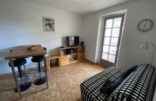 Appartement pour 4 pers, proche plage, parking, terrasse, commerces à proximité - FR-1-81-559 - Foto 8