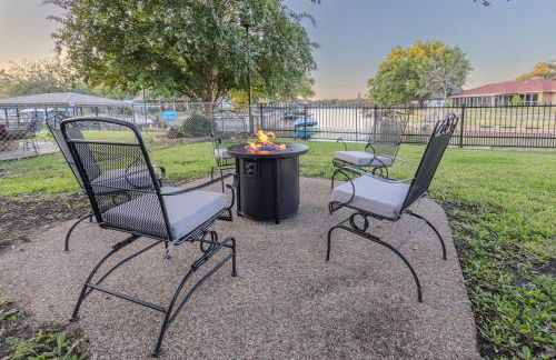 Lakefront Granbury Getaway - Foto 36