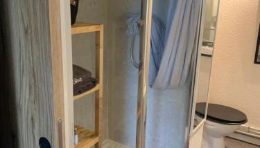 Studio touristes curistes , jardin terrasse - Foto 5, Shower