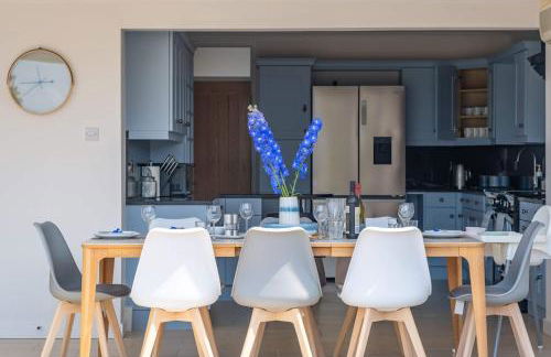 High Tide - Photo 16