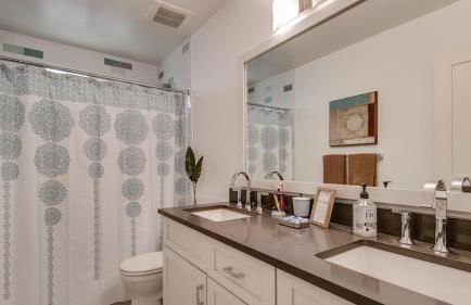 Relaxing 4 Bdrm Retreat in the Heart of Scottsdale - Foto 45