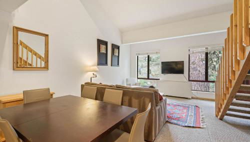 Palisades Tahoe Lodge Rentals Studio Loft #345 - Foto 3