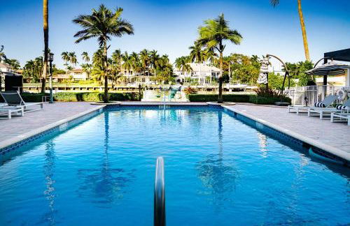 Boca Coastal Waterfront Stay - 2BR 2BA - Pool, Gym, Parking, Walk to Beach - Foto 5