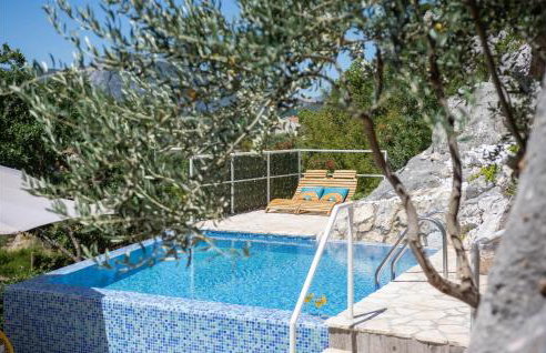 Beautiful Home In Kostanje With Wifi - Photo 12