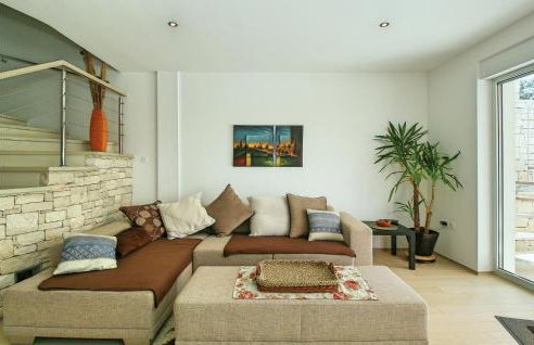 3 Bedroom Gorgeous Home In Svivan - Foto 17