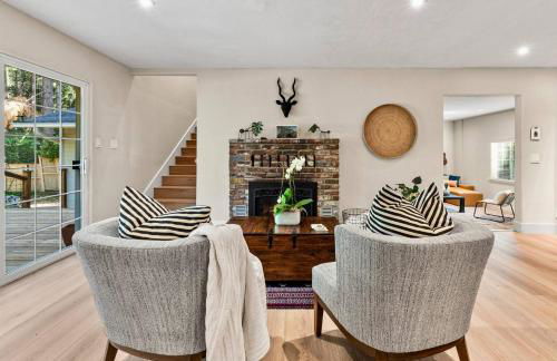 Spacious Cozy and Renovated Mountain Retreat - Foto 9